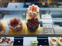 -花花卷卷·鲜食蛋糕(静安久光百货店)