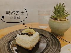 酸奶芝士蛋糕-25#COFFEE(古地石店)
