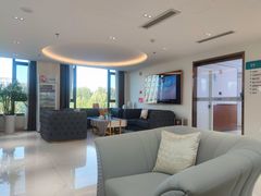 -华颜美口腔矫正·种植牙