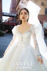 -艾米丽婚纱礼服