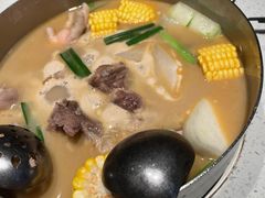 -肥仔文澳门猪骨煲(南京西路店)