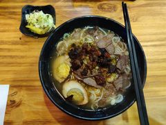 -花溪巷牛肉粉(泉城路店)