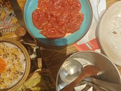 -老牌坊云南鱼豆花火锅(爱建店)