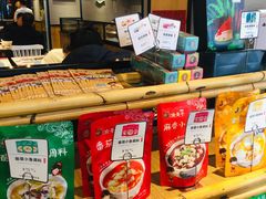 -渝是乎酸菜鱼·川渝小炒(新世界百货望京店)