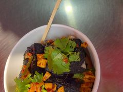 -黑色经典臭豆腐·湖南特产(步行街店)