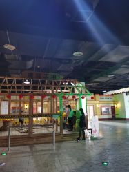 -成都星期8小镇(江宁南路店)