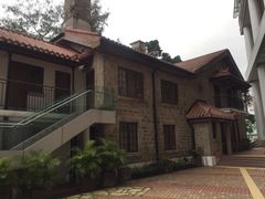 -香港大学