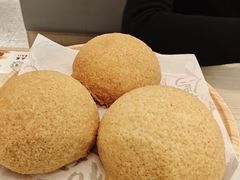酥皮山楂叉烧包-蔡澜点心·粤菜(新街口IFCX店)