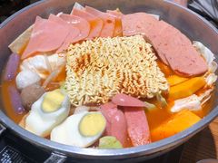 -辛明堂洞韩式芝士年糕火锅(万达店)