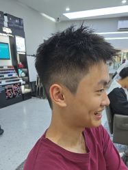-苏豪路易士·嘉玛发廊