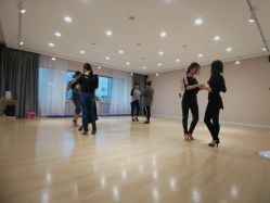 拉丁舞-SPink舞蹈