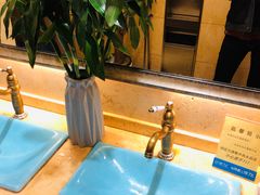 -万记麻辣烫国展总店