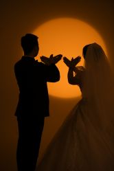 -雪中彩影婚纱摄影·微光艺术中心