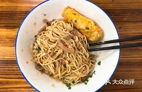 Squid and Meat Noodles