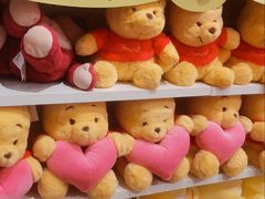-名创优品(北京新中关购物中心地铁层店)