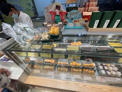 面包甜点陈列柜-泸溪河桃酥(欧尚店)