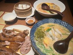 -荣家黄鱼面(前滩太古里店)