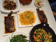 -怡得饭庄·宋大妈昆明菜·始于1996(滇池海埂大坝店)