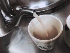 -粘豆包柴火铁锅炖