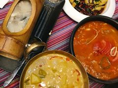 -香巴拉云南餐厅(华莱坞店)