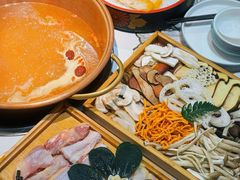 -花菇朵 ll 野生菌锅·精品滇菜(后沙峪店)