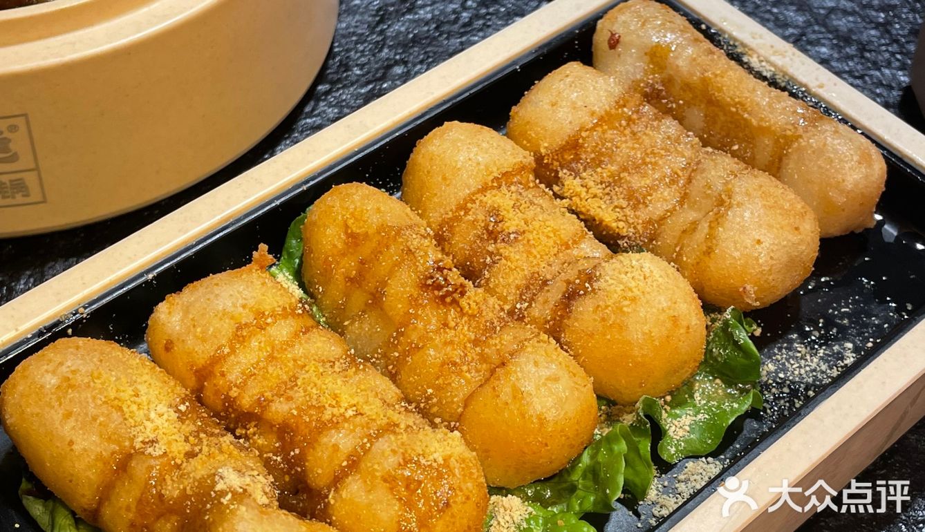 周末约上好朋友来顿火锅局 可可爱爱的火锅店