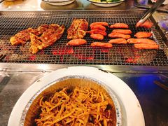 -马路牙子烧烤音乐酒馆(望京店)