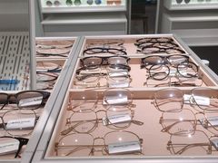 -目艮眼镜SHOWROOM(品牌集合店)