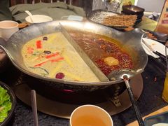 -湊湊火锅·茶憩(上海合生汇店)