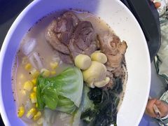 -彗星餐厅(香港迪士尼乐园)