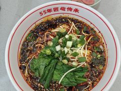 -叶伟胡辣壳面(两路口店)