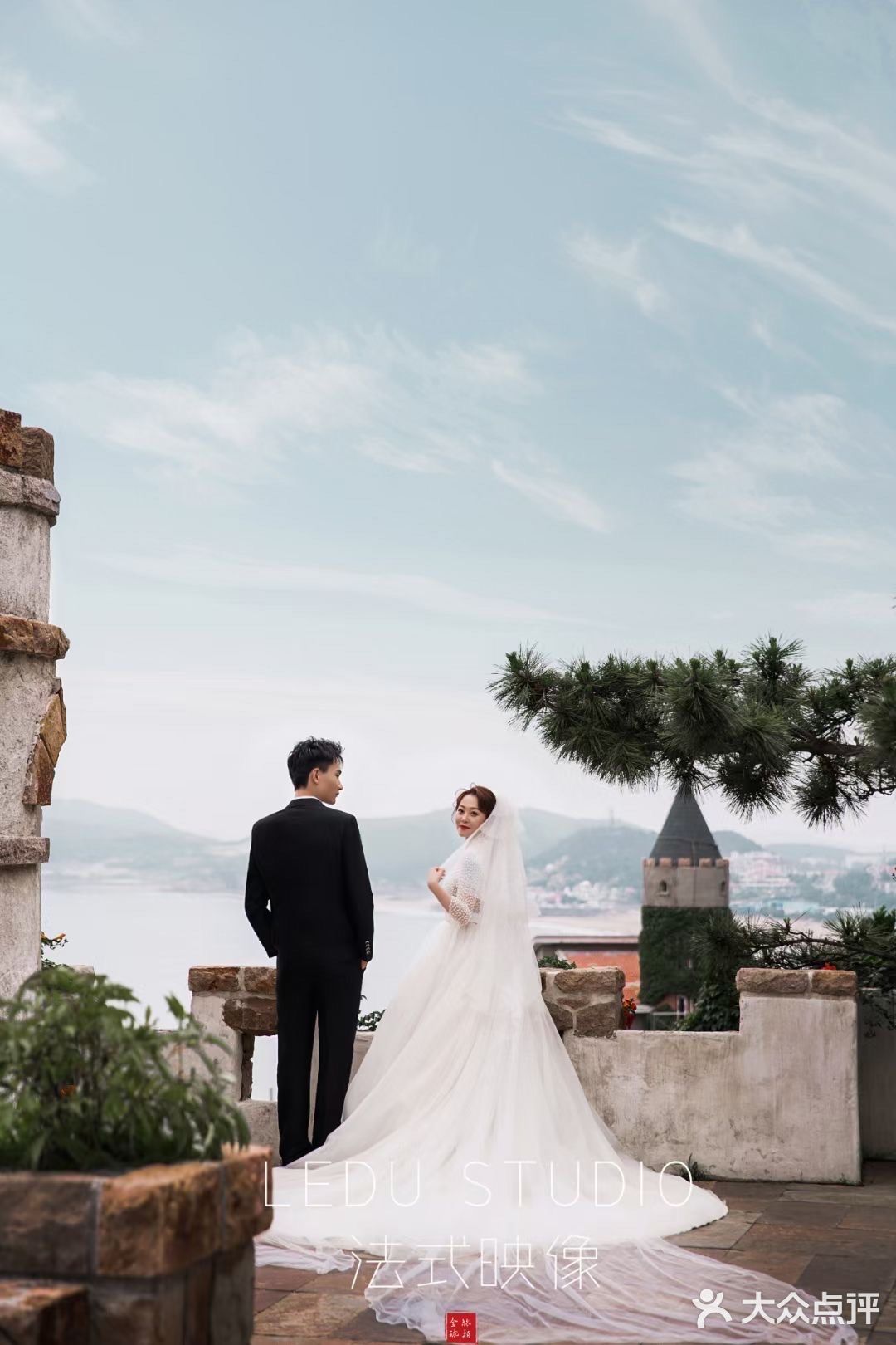 惊了，我的婚纱照居然拍成这样…