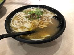 花溪牛肉粉-鑫花溪牛肉米粉(凤凰街创始总店)