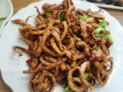干煸鱿鱼-天添纸包鸡家常菜
