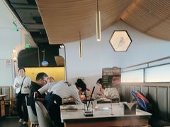 -左庭右院鲜牛肉火锅(浦江欢乐颂店)