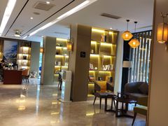 -杭州西湖湖滨银泰亚朵酒店