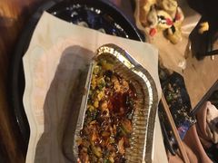 -何师烧烤·香辣蟹·川菜·30年老品牌(太古里旗舰店)