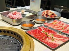-蚂蚁洞·烤肉大营地(上海静安大悦城店)