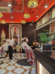 -东方先生国潮男士理发馆