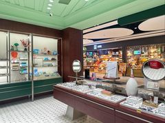 -茂昌眼镜(百联西郊店)