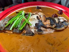 垮炖胖鱼头泡饼-大碗居·烤鸭·鱼头泡饼(天坛东门店)