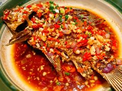 香酥大鲫鱼-费大厨辣椒炒肉(黄兴中心广场店)