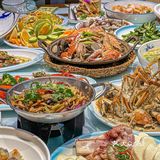 泼天的富贵终于轮到我了！29道菜才1000+！！