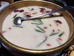 鱼钩鱼炖汤-老阿爸江浙土菜(奥体中心店)