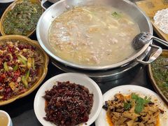 -老来福·非遗酸汤兔(凯旋路店)