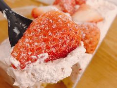 草莓盒子-赵小璐快乐甜品蛋糕(平安路店)