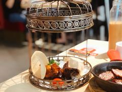 招牌脆皮乳鸽子-避风塘(宝山万达店)