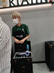 -韩国丽安形象设计