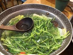 黑猪灼泉水时蔬-吃饭皇帝大土家民族菜(正大广场店)