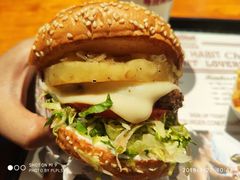-The Habit Burger Grill 哈比特汉堡(复兴soho店)